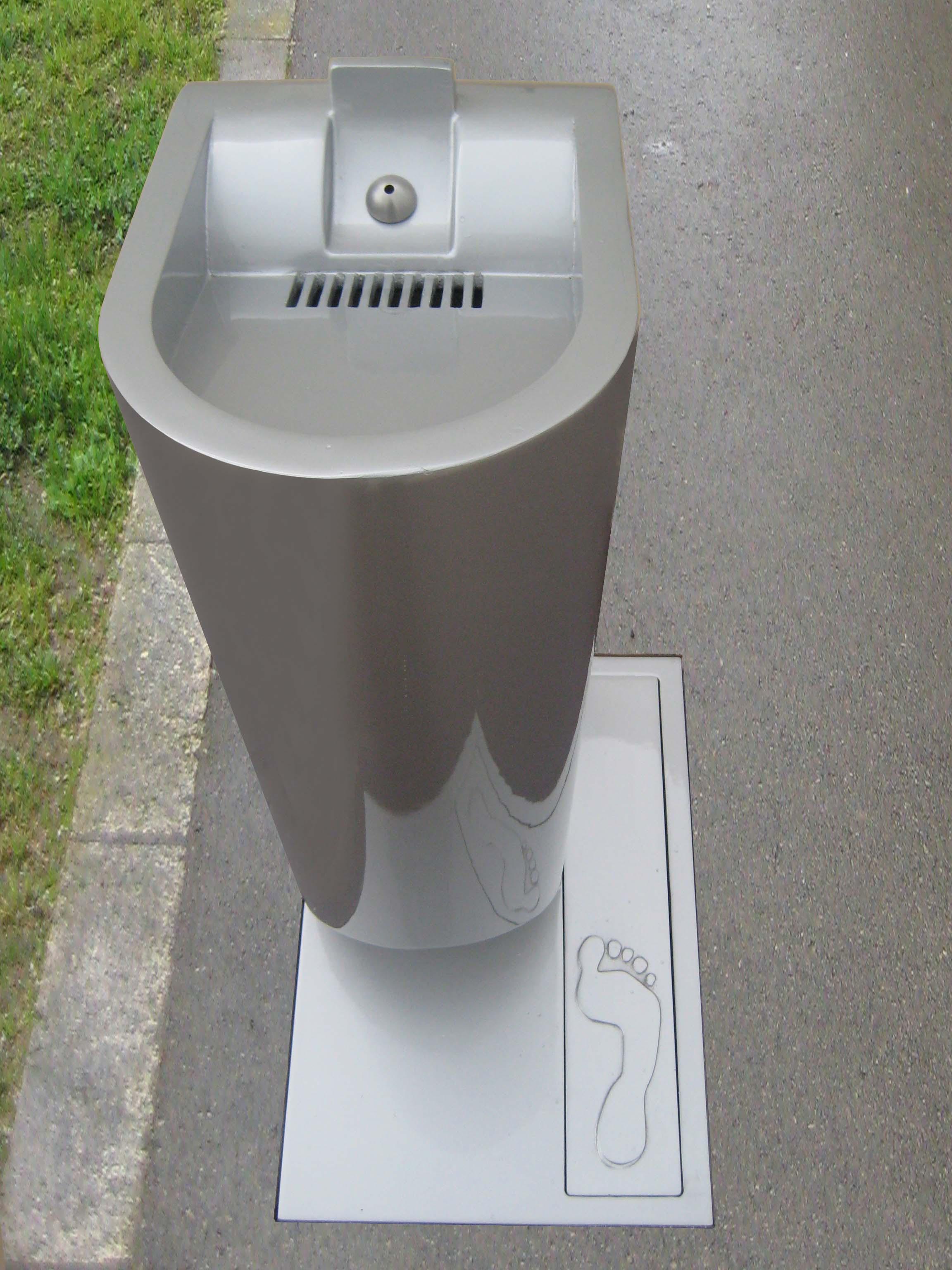 accessible drinking cooling fountain