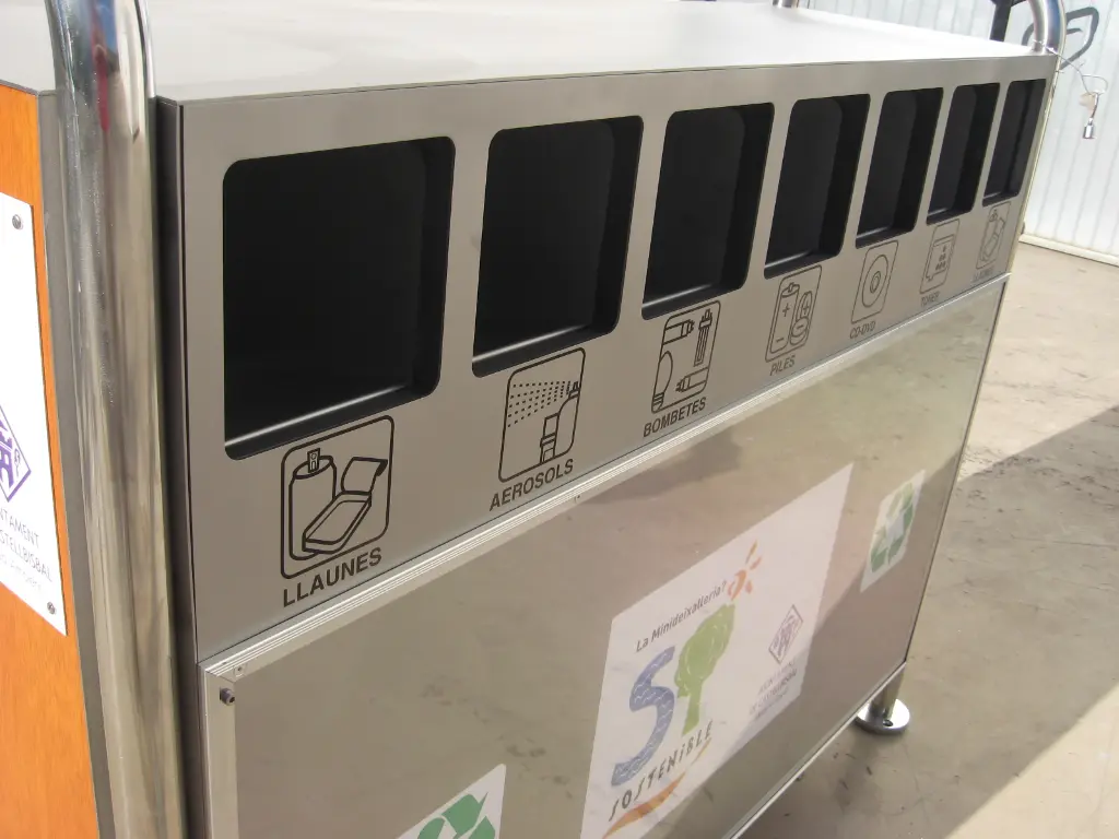 D3. RECYCLING BIN (10).webp